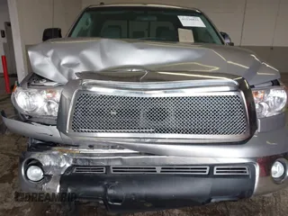 2010 Toyota Tundra 4WD Truck with VIN 5TFUM5F18AX005636, listed as a IAAI auction lot 41536831 with 77,726 mi miles. Bid and sale history available at carsss.com. Image 6.