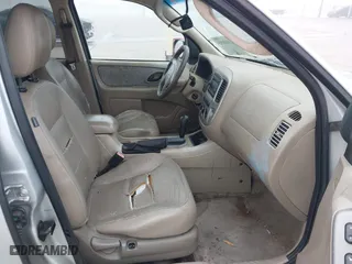 2007 Ford Escape Limited with VIN 1FMCU04137KB25007, listed as a IAAI auction lot 41659193 with 244,073 mi miles. Bid and sale history available at carsss.com. Image 5.