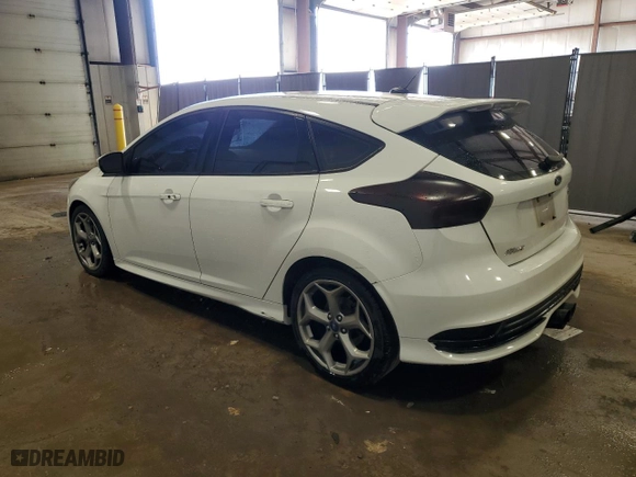 2017 Ford Focus ST with VIN 1FADP3L9XHL273004, listed as a Copart auction lot 46921955 with 103,619 mi miles and Clean Title. Bid and sale history available at carsss.com. Image 2.