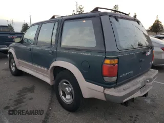 1995 Ford Explorer Eddie Bauer z VIN 1FMDU32X0SZB44174, wystawiony jako Copart lot #86865604 z przebiegiem 79 354 mil mil oraz Czysty tytuł • Clean title. Historia ofert i sprzedaży dostępna na DreamBid. Obrazek 2.