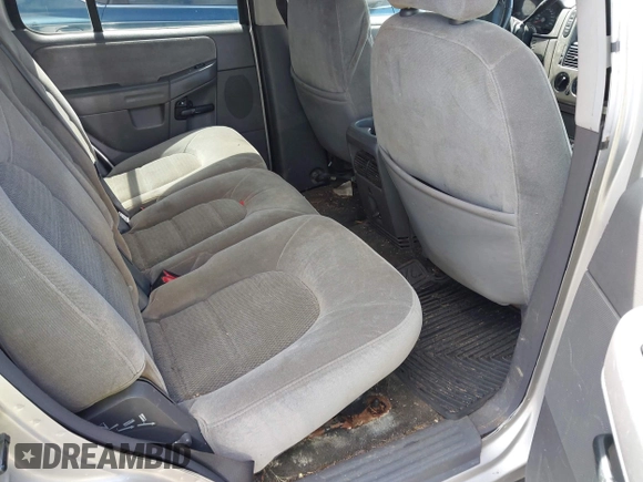 2005 Ford Explorer XLT with VIN 1FMDU73E05UA46123, listed as a IAAI auction lot 42511282 with 140,681 mi miles and . Bid and sale history available at DreamBid. Image 8.