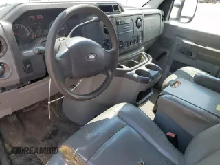 2013 Ford Econoline Cargo Commercial z VIN 1FTNE2EW6DDA91936, wystawiony jako Copart lot #58979795 z przebiegiem 215 697 mil mil oraz Szkoda całkowita • Salvage title. Historia ofert i sprzedaży dostępna na DreamBid. Obrazek 8.