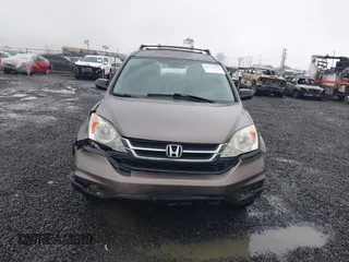 2011 Honda CR-V SE with VIN 5J6RE4H40BL003273, listed as a IAAI auction lot 41237931 with 218,624 mi miles. Bid and sale history available at carsss.com. Image 13.