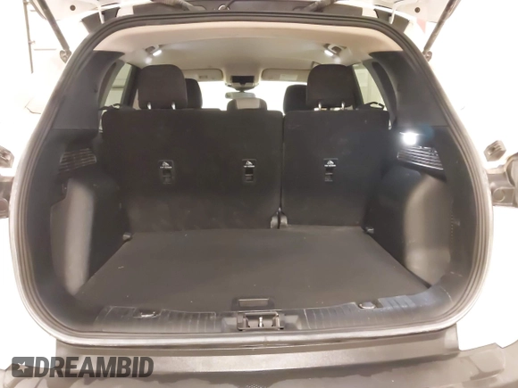 2020 Ford Escape SE z VIN 1FMCU9G66LUB84594, wystawiony jako IAAI lot #42260684 z przebiegiem 148 001 mil mil oraz . Historia ofert i sprzedaży dostępna na DreamBid. Obrazek 17.