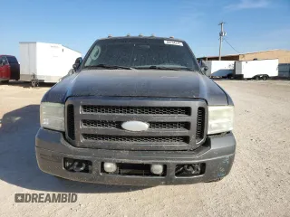 2005 Ford F-350 XL с VIN 1FTWW32P05EB47353, выставлен на аукционе Copart как лот 88794375 с пробегом 234 984 миль миль и Списание • Salvage title. История ставок и продаж доступна на DreamBid. Изображение 5.