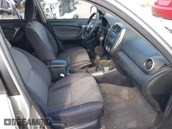 2005 Toyota RAV4 with VIN JTEHD20V550045159, listed as a IAAI auction lot 42119374 with 111,611 mi miles. Bid and sale history available at carsss.com. Image 5.