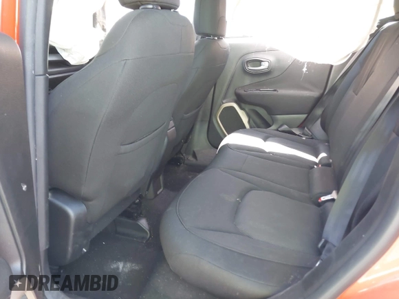 2017 Jeep Renegade Latitude z VIN ZACCJABB4HPG33377, wystawiony jako IAAI lot #41967663 z przebiegiem 141 201 mil mil oraz . Historia ofert i sprzedaży dostępna na DreamBid. Obrazek 8.