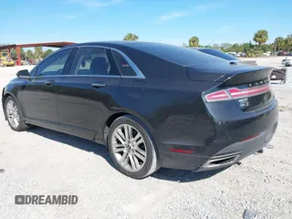 2013 Lincoln MKZ Hybrid z VIN 3LN6L2LU8DR821781, wystawiony jako IAAI lot #41892507 z przebiegiem 95 600 mil mil oraz . Historia ofert i sprzedaży dostępna na DreamBid. Obrazek 3.