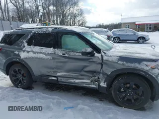 2024 Ford Explorer ST-Line с VIN 1FMSK8KH3RGA14303, выставлен на аукционе IAAI как лот 41556833 с пробегом 11 966 миль миль и . История ставок и продаж доступна на DreamBid. Изображение 13.