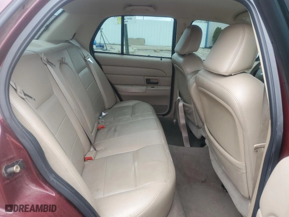 2005 Ford Crown Victoria LX with VIN 2FAFP74W85X136047, listed as a Copart auction lot 82915244 with 155,495 mi miles and Non Repairable. Bid and sale history available at carsss.com. Image 10.
