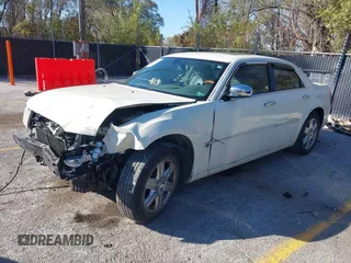 2006 Chrysler 300 C with VIN 2C3LK63HX6H345072, listed as a IAAI auction lot 40737720 with 163,544 mi miles. Bid and sale history available at carsss.com. Image 18.