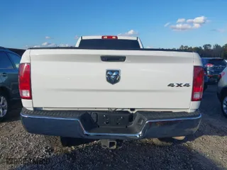 2018 Ram 2500 Tradesman with VIN 3C6UR5HJ2JG150262, listed as a IAAI auction lot 40723556 with 63,080 mi miles. Bid and sale history available at carsss.com. Image 16.