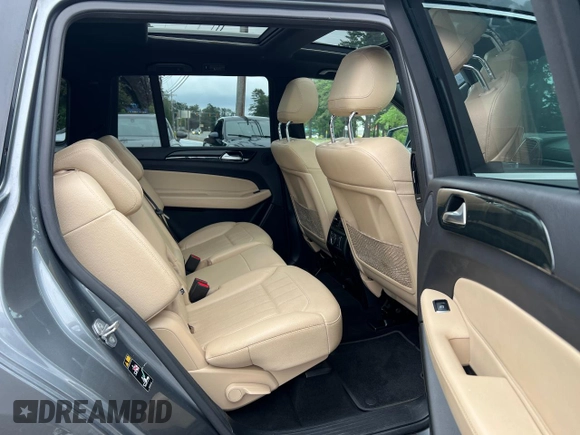 2019 Mercedes-Benz GLS 450 z VIN 4JGDF6EE8KB234462, wystawiony jako Copart lot #64525955 z przebiegiem 137 018 mil mil oraz Czysty tytuł • Clean title. Historia ofert i sprzedaży dostępna na DreamBid. Obrazek 6.