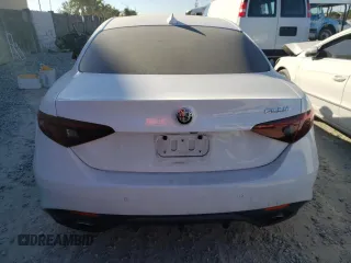 2017 Alfa Romeo Giulia with VIN ZARFAEBN8H7545935, listed as a Copart auction lot 35959713 with 42,701 mi miles. Bid and sale history available at carsss.com. Image 6.