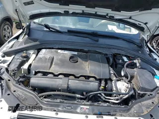 2010 Volvo XC60 3.2L with VIN YV4982DL3A2065797, listed as a IAAI auction lot 42557143 with 167,700 mi miles and . Bid and sale history available at DreamBid. Image 10.