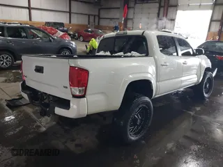 2017 Toyota Tacoma SR5 with VIN 3TMCZ5ANXHM089658, listed as a IAAI auction lot 41624050 with Not Provided miles and . Bid and sale history available at DreamBid. Image 4.