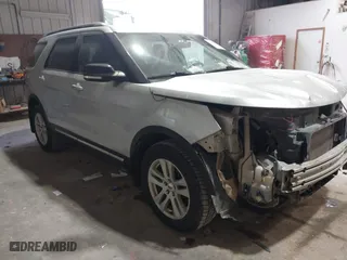 2018 Ford Explorer XLT with VIN 1FM5K8D8XJGA03930, listed as a IAAI auction lot 41492266 with 160,362 mi miles. Bid and sale history available at carsss.com. Image 1.