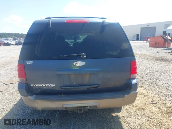 2003 Ford Expedition Eddie Bauer с VIN 1FMEU17L53LA36765, выставлен на аукционе IAAI как лот 42317731 с пробегом 141 861 миль миль и . История ставок и продаж доступна на DreamBid. Изображение 16.
