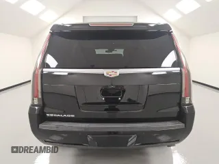 2017 Cadillac Escalade Luxury z VIN 1GYS4BKJ1HR353332, wystawiony jako Copart lot #55863395 z przebiegiem 93 106 mil mil oraz Czysty tytuł • Clean title. Historia ofert i sprzedaży dostępna na DreamBid. Obrazek 6.