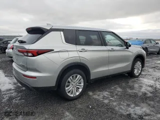 2024 Mitsubishi Outlander ES with VIN JA4J4UA8XRZ608454, listed as a Copart auction lot 85493204 with 66,225 mi miles and Clean Title. Bid and sale history available at carsss.com. Image 3.