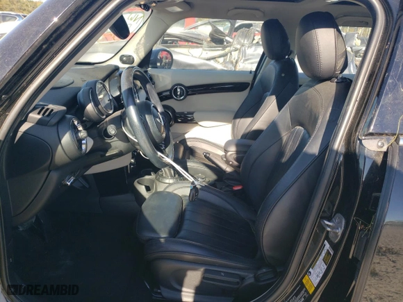 2016 MINI Cooper Hardtop 4 Door S with VIN WMWXU3C5XG2D30948, listed as a Copart auction lot 76173124 with 70,483 mi miles and Salvage Title. Bid and sale history available at carsss.com. Image 7.