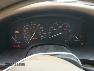 2001 Saturn LS z VIN 1G8JW54R11Y557232, wystawiony jako Copart lot #74638904 z przebiegiem 158 729 mil mil oraz Szkody całkowita. Historia ofert i sprzedaży dostępna na DreamBid. Obrazek 9.