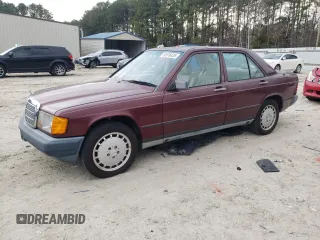 1986 Mercedes-Benz 190 with VIN WDBDA24D1GF156335, listed as a Copart auction lot 50976435 with 106,109 mi miles and Clean Title. Bid and sale history available at carsss.com. Image 1.