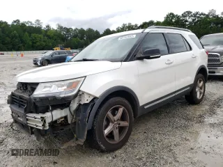 2017 Ford Explorer XLT z VIN 1FM5K8D83HGD51689, wystawiony jako Copart lot #60142845 z przebiegiem 131 479 mil mil oraz Szkoda całkowita • Salvage title. Historia ofert i sprzedaży dostępna na DreamBid. Obrazek 1.