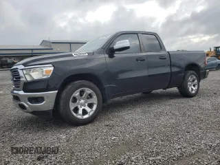 2021 Ram 1500 Big Horn z VIN 1C6RREBT4MN828506, wystawiony jako Copart lot #58577585 z przebiegiem 60 909 mil mil oraz Szkoda całkowita • Salvage title. Historia ofert i sprzedaży dostępna na DreamBid. Obrazek 1.