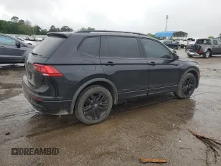 2022 Volkswagen Tiguan SE R-Line Black with VIN 3VVCB7AX9NM054396, listed as a Copart auction lot 52229505 with 30,231 mi miles and Non repairable. Bid and sale history available at DreamBid. Image 3.