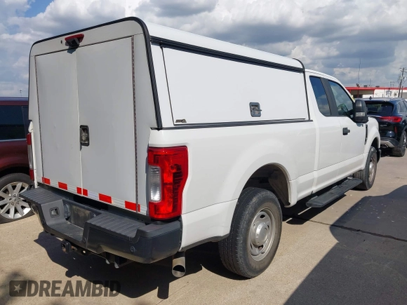2018 Ford F-250 XL с VIN 1FT7X2A69JEB53733, выставлен на аукционе IAAI как лот 42692823 с пробегом 111 793 миль миль и . История ставок и продаж доступна на DreamBid. Изображение 4.