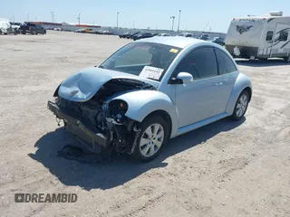 2009 Volkswagen New Beetle Coupe S with VIN 3VWPW31C59M503182, listed as a IAAI auction lot 41969191 with 61,880 mi miles. Bid and sale history available at carsss.com. Image 18.