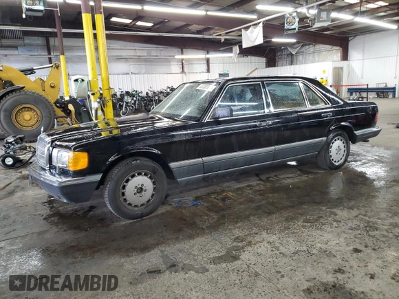 1990 Mercedes-Benz 300 with VIN WDBCA25D8LA523894, listed as a Copart auction lot 83338504 with 222,590 mi miles and Clean Title. Bid and sale history available at DreamBid. Image 1.