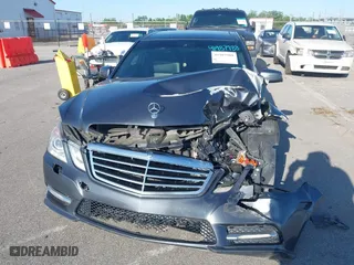 2012 Mercedes-Benz E-Class E 350 Luxury with VIN WDDHF5KB4CA560735, listed as a IAAI auction lot 41987988 with 177,146 mi miles. Bid and sale history available at carsss.com. Image 6.