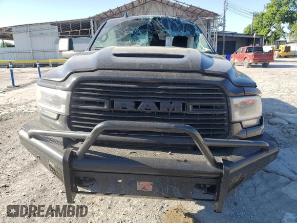 2023 Ram 2500 Laramie z VIN 3C6UR5FLXPG618137, wystawiony jako Copart lot #51846005 z przebiegiem Nie podano mil oraz Szkoda całkowita • Salvage title. Historia ofert i sprzedaży dostępna na DreamBid. Obrazek 5.