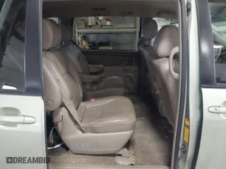 2009 Toyota Sienna XLE with VIN 5TDZK22C59S256844, listed as a IAAI auction lot 41668889 with 299,124 mi miles. Bid and sale history available at carsss.com. Image 8.