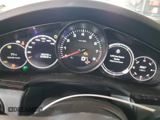 2021 Porsche Cayenne z VIN WP1AA2AY2MDA09149, wystawiony jako Copart lot #53487725 z przebiegiem 30 318 mil mil oraz Szkoda całkowita • Salvage title. Historia ofert i sprzedaży dostępna na DreamBid. Obrazek 9.