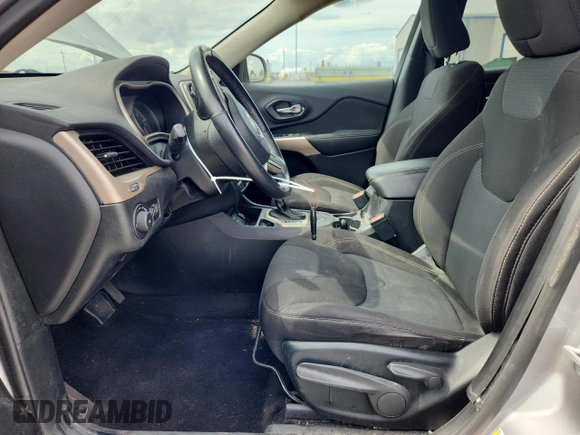 2017 Jeep Cherokee Latitude with VIN 1C4PJLCB3HD232882, listed as a Copart auction lot 63185575 with 126,000 mi miles and Salvage title. Bid and sale history available at DreamBid. Image 7.