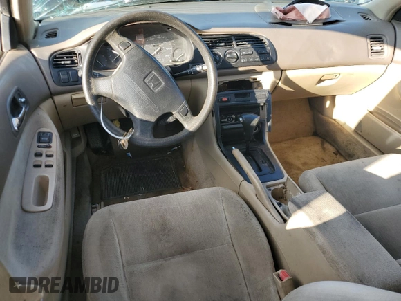 1995 Honda Accord LX with VIN 1HGCD5636SA161516, listed as a Copart auction lot 80268014 with 201,402 mi miles and Salvage Title. Bid and sale history available at carsss.com. Image 8.