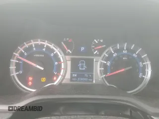 2019 Toyota 4Runner SR5 z VIN JTEBU5JR3K5617899, wystawiony jako Copart lot #58955725 z przebiegiem 208 888 mil mil oraz Szkoda całkowita • Salvage title. Historia ofert i sprzedaży dostępna na DreamBid. Obrazek 9.