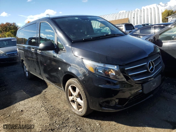 2018 Mercedes-Benz Metris Passenger Van with VIN WD4PG2EE1J3352214, listed as a Copart auction lot 72371183 with 152,164 mi miles. Bid and sale history available at carsss.com. Image 4.