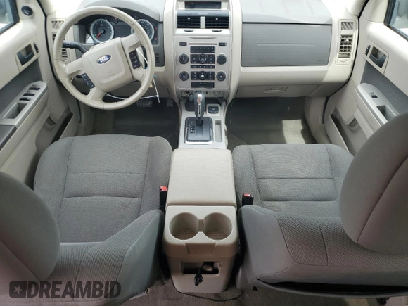 2010 Ford Escape Hybrid z VIN 1FMCU4K35AKB31202, wystawiony jako Copart lot #52922525 z przebiegiem 152 303 mil mil oraz Szkoda całkowita • Salvage title. Historia ofert i sprzedaży dostępna na DreamBid. Obrazek 8.