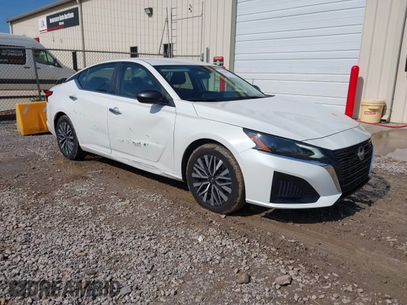 2024 Nissan Altima SV with VIN 1N4BL4DV2RN387119, listed as a IAAI auction lot 42563462 with 51,591 mi miles and . Bid and sale history available at DreamBid. Image 1.