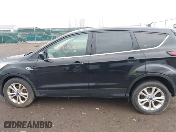 2019 Ford Escape SE with VIN 1FMCU0GD4KUA60347, listed as a IAAI auction lot 41918075 with 27,695 mi miles. Bid and sale history available at carsss.com. Image 14.