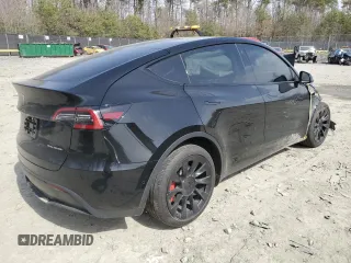 2022 Tesla Model Y Long Range with VIN 7SAYGDEE6NA007215, listed as a Copart auction lot 49749135 with 38,208 mi miles and Salvage Title. Bid and sale history available at carsss.com. Image 3.