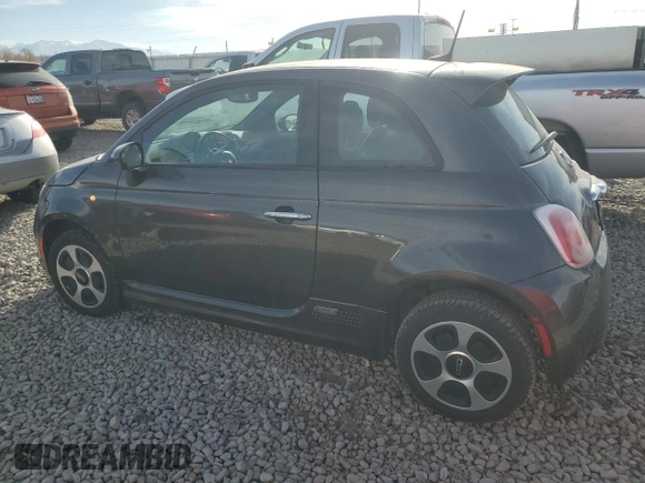 2017 FIAT 500e z VIN 3C3CFFGE6HT699377, wystawiony jako Copart lot #83835404 z przebiegiem 55 273 mil mil oraz Szkoda całkowita • Salvage title. Historia ofert i sprzedaży dostępna na DreamBid. Obrazek 2.