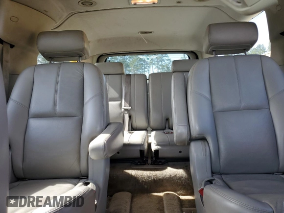 2007 GMC Yukon XL SLT with VIN 1GKFC16097J305052, listed as a Copart auction lot 45855725 with 211,610 mi miles and Salvage Title. Bid and sale history available at carsss.com. Image 10.