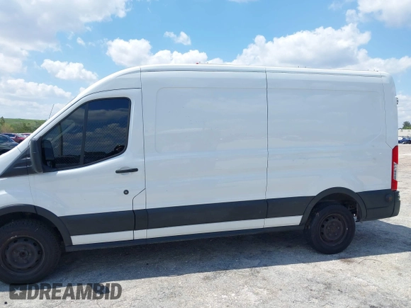 2019 Ford Transit with VIN 1FTBW2CM0KKB59593, listed as a IAAI auction lot 41961520 with 136,094 mi miles and . Bid and sale history available at carsss.com. Image 14.