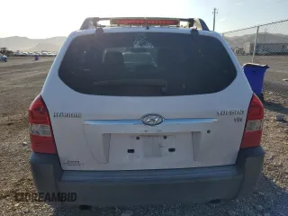 2008 Hyundai Tucson SE with VIN KM8JN12D38U902508, listed as a Copart auction lot 66384224 with 236,827 mi miles and Clean Title. Bid and sale history available at carsss.com. Image 6.