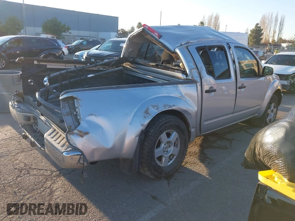 2006 Nissan Frontier SE z VIN 1N6AD07W66C470766, wystawiony jako IAAI lot #41023377 z przebiegiem Nie podano mil oraz . Historia ofert i sprzedaży dostępna na DreamBid. Obrazek 4.